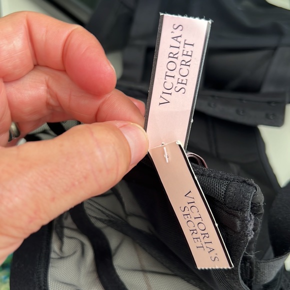 Victoria’s Secret Black Corset Top NWT - Picture 13 of 16